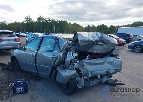 2005 Toyota Camry Le из США, поврежденный, VIN 4T1BE32K55U530521